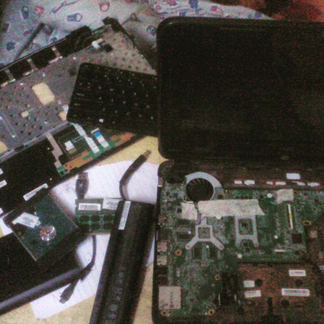 laptop-disassembly